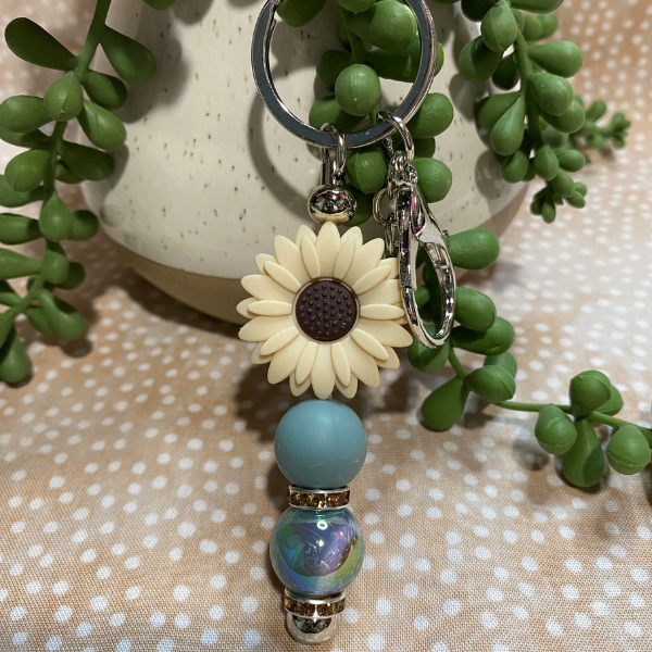 Tan Daisy Keychain